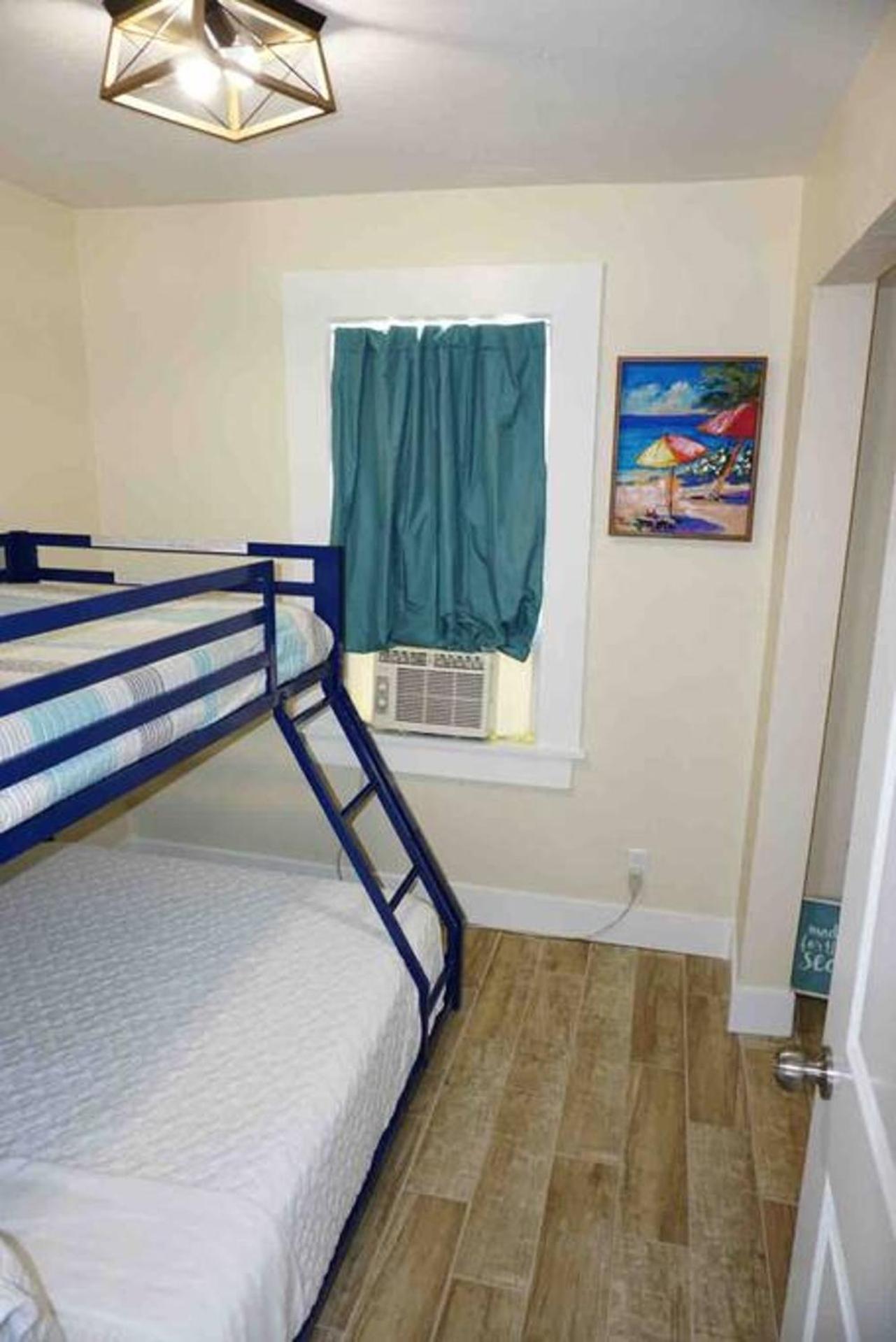 Appartement Pets Ok! Steps To Ocean Center Walk To Beach! à Daytona Beach Extérieur photo